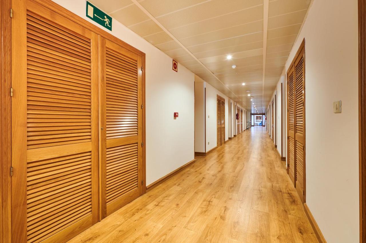 Hotel Juan De La Cosa Сантонья Экстерьер фото